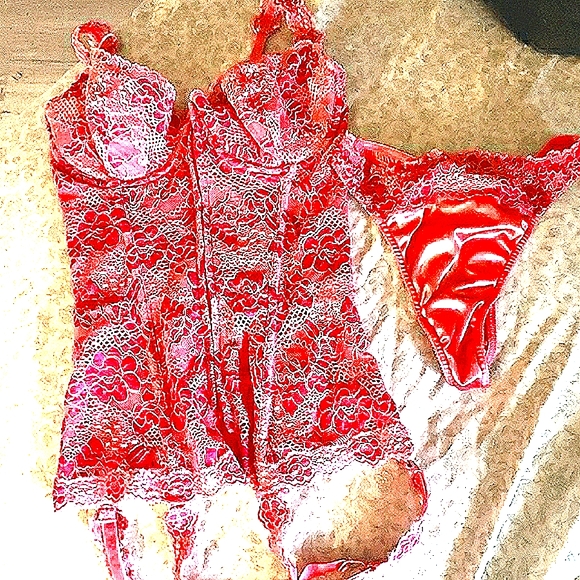 Victoria's Secret Other - Victoria Secret Bustle / Matching Underwear